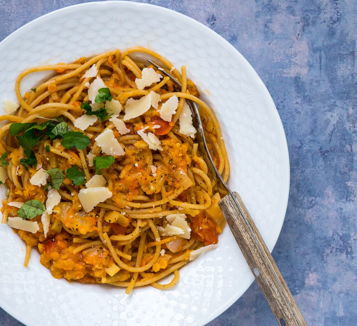 Spaghetti i linsesauce