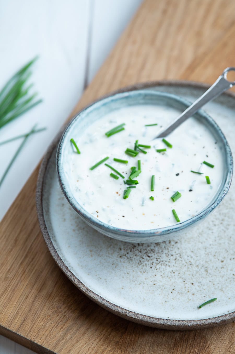Hvidløgsdressing med purløg