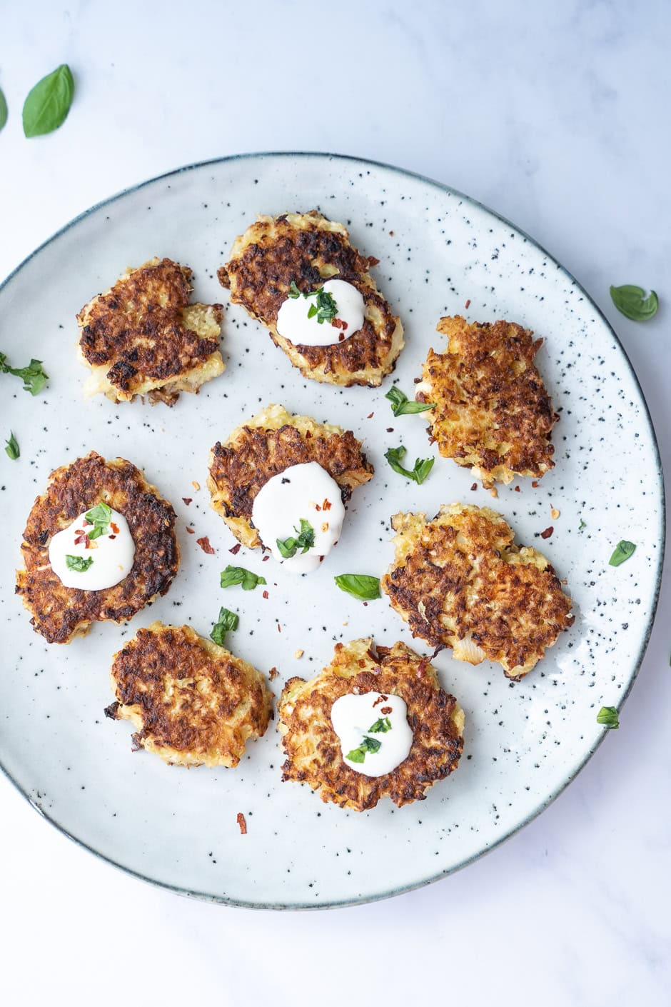 Spidskålsfrikadeller