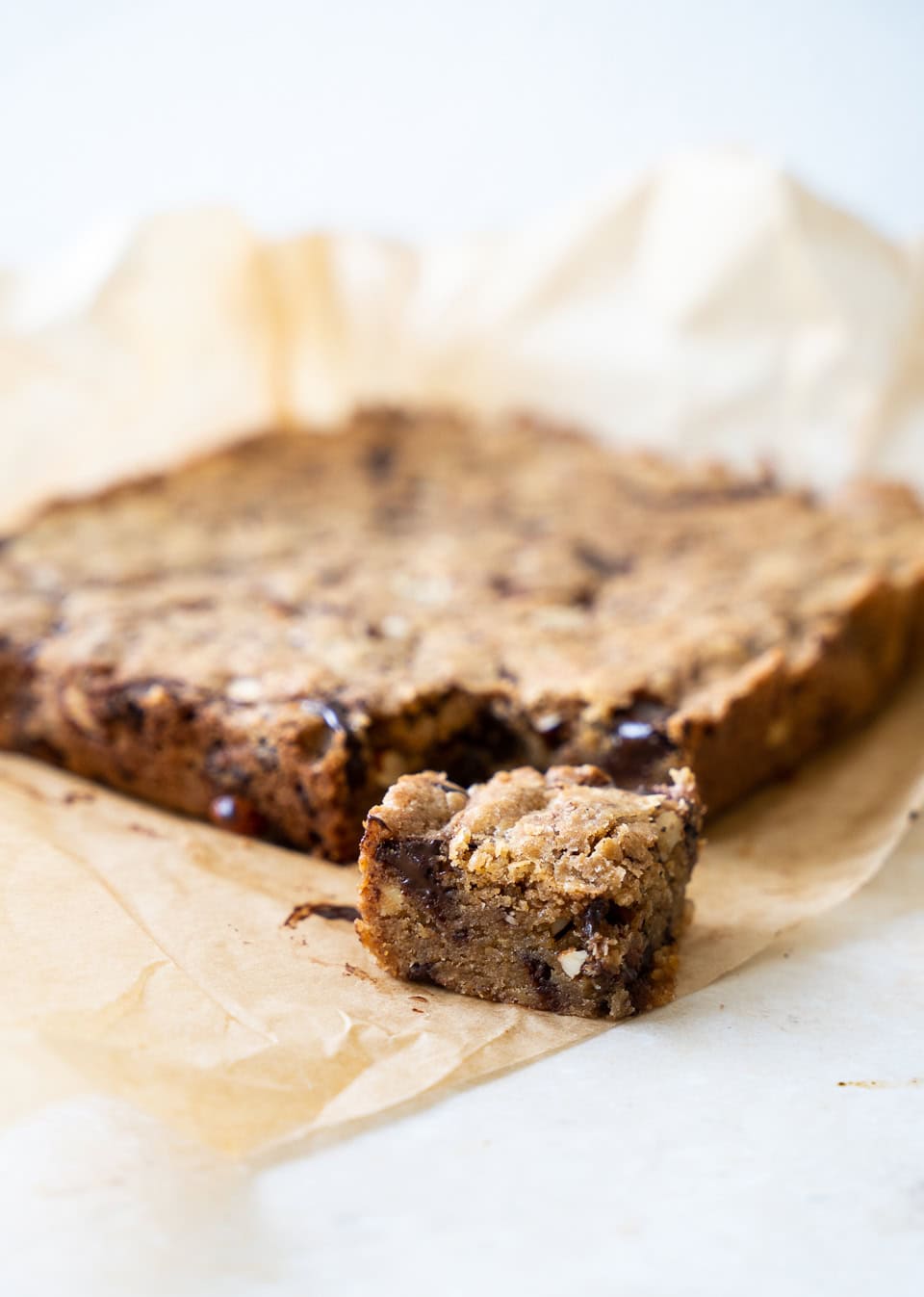 Nem cookie kage med mørk chokolade